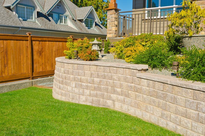 Professional Concrete retaining walls Services in Irving TX